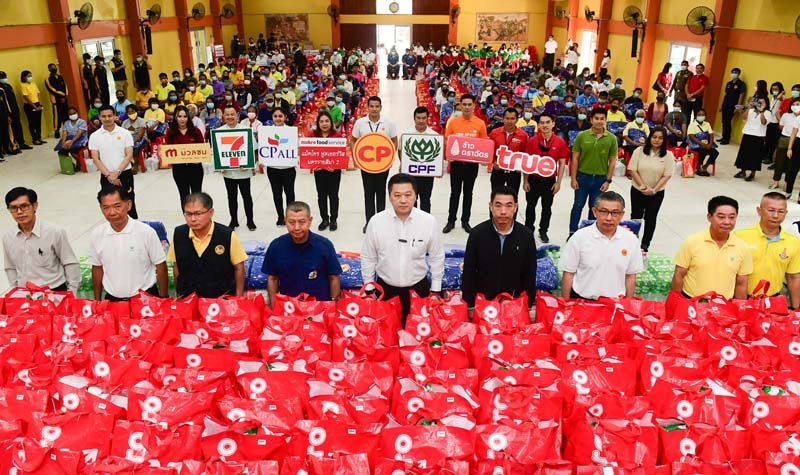 ซีพี-ซีพีเอฟ ส่งความช่วยเหลือผู้ประสบภัยนํ้าท่วมและพนักงานชาวโคราช