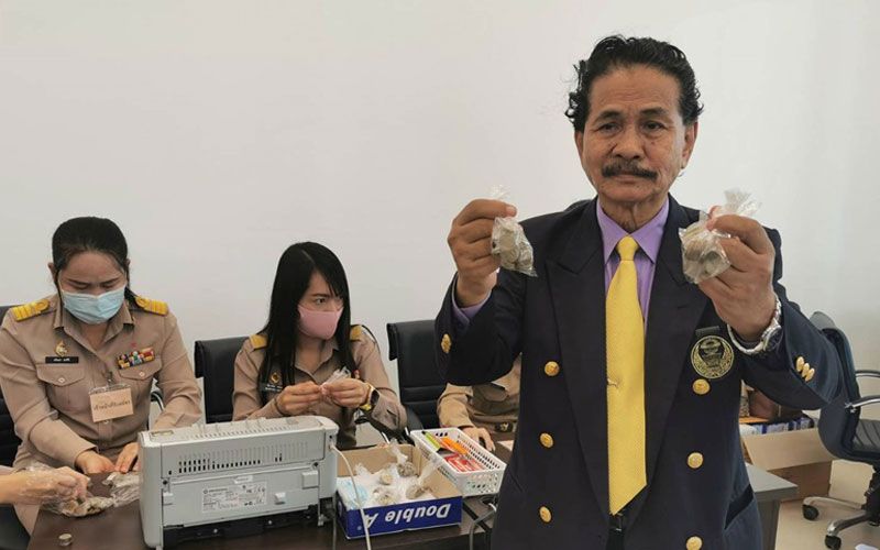 เปิดศึก อบจ.บุรีรัมย์วันแรกเงียบเหงา'ประเสริฐ'อดีตส.ส.หอบเหรียญ2พันสมัครนายกฯ