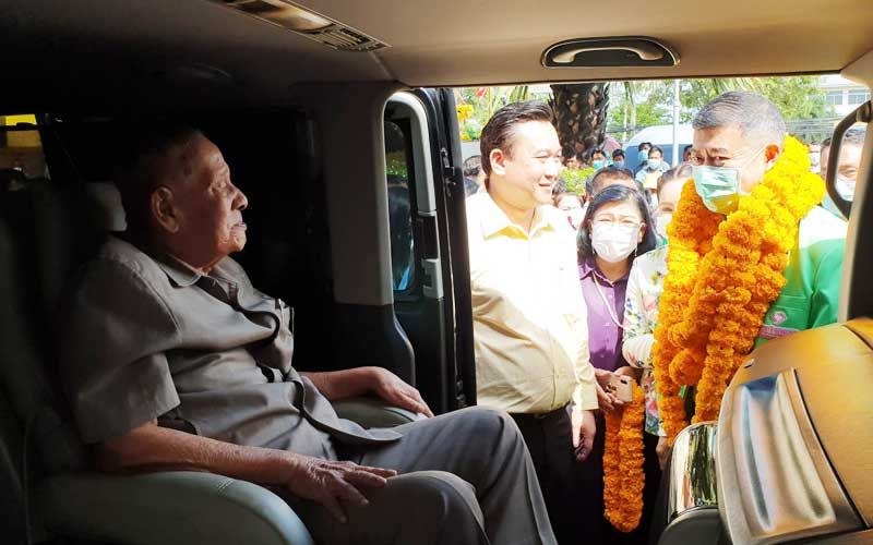 ‘นายกปราย’นำทีมสู้ศึก อบจ.เพชรบุรี ‘ยุทธ อังกินันทน์-สส.พปชร.’ให้กำลังใจ