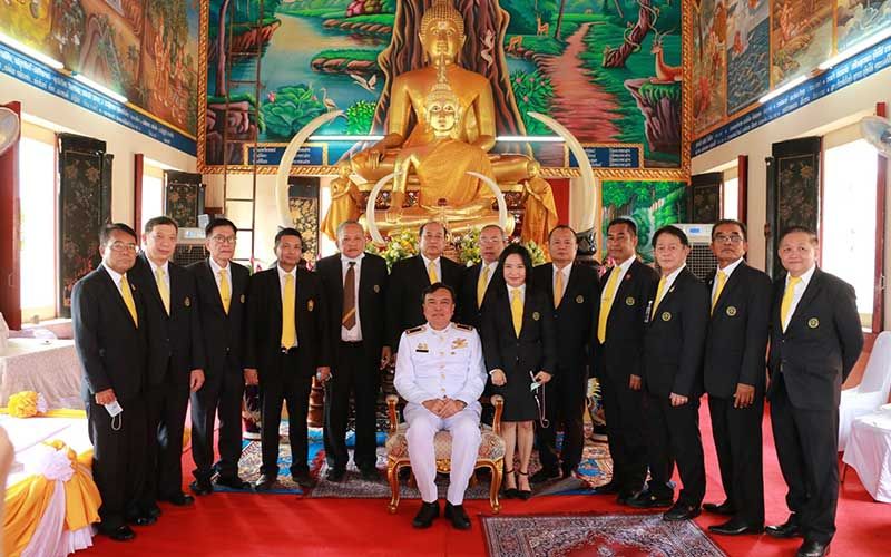 สภาทนายความ นำผ้ากฐินพระราชทานทอดถวายวัดทรงศิลาที่ชัยภูมิ