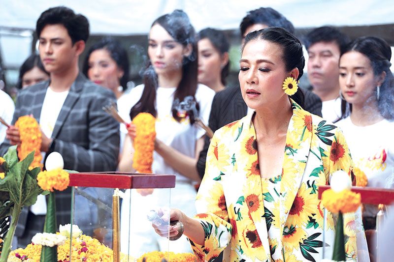 ‘ทานตะวันสีเพลิง’ละครใหม่ช่อง 7HD  ‘กบ-ปภัสรา’ได้ฤกษ์บวงสรวง