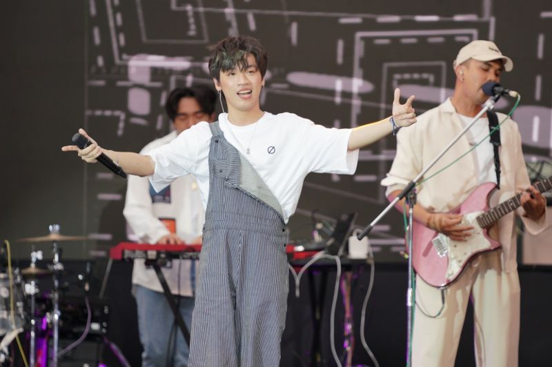 เพลงฮิตที่สุดแห่งปี!'วาฬเกยตื้น กันกัน'ลอยลำคว้าอันดับ 1 ไปครอง ใน Thailand Top 100 by JOOX 2020