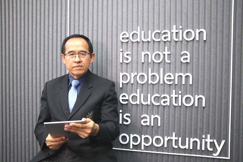 ครูสอนภาษาอังกฤษไม่เพียงพอ จริงหรือ?  ฟังความเห็น ดอกเตอร์จากสวนดุสิต พูดถึงเรื่องนี้