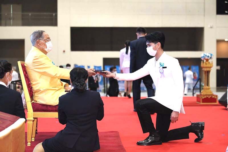 ‘อิสร์-อิสรพงศ’เข้ารับโล่จากสภาสังคมสงเคราะห์ฯ ในงานวันคนพิการ ครั้งที่ 52 ประจำปี 2563