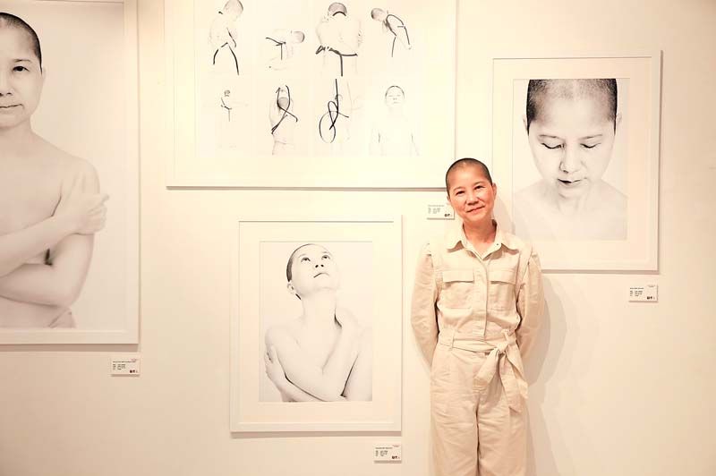 นิทรรศการ #DearCancer #แด่มะเร็งที่รัก  เข้าใจชีวิตผ่านความเจ็บไข้ เยียวยาหัวใจผ่านธรรมะ