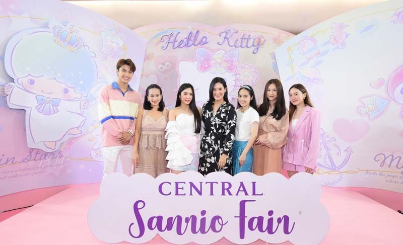 4 เซเลบริตี้สุดคิวต์ ชวนเช็คอินพร้อมช้อปฯ ไอเท็มสุดน่ารัก