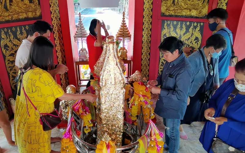 ‘ชาวราชบุรี’แห่ไหว้ศาลหลักเมือง ‘หมอช้าง’แนะดาวพฤหัสย้ายครั้งสุดท้าย ดวงชะตาจะดีขึ้น