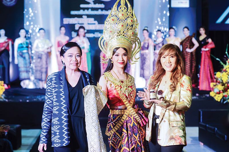 ผ้าไทยไอริณ สวยสะกดทุกสายตา