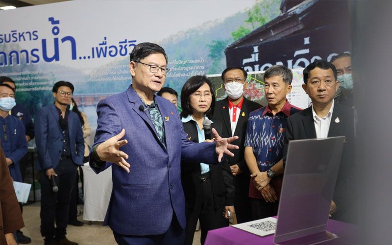 ‘เอนก’ ตั้ง อว.ส่วนหน้าลำปาง ลุยขับเคลื่อนไทยไปด้วยกัน