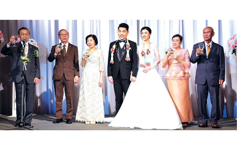 วิวาห์หวานศิษย์เก่าลูกแม่โดม สุรชาติ อังค์สุวรรณ - อรอนงค์ แซ่อึ้ง