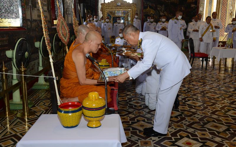 ในหลวงโปรดเกล้าฯผู้แทนพระองค์ ในการพระราชพิธีจารึกหิรัญบัฏ พระพรหมวชิรญาณ