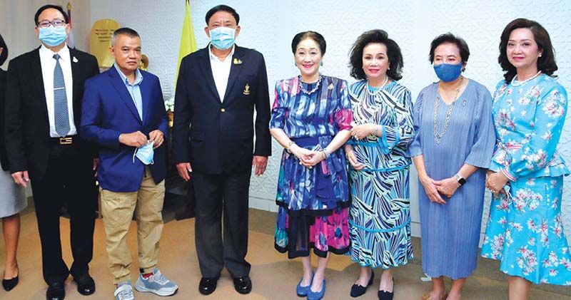 มูลนิธิช่วยการศึกษาฯ มอบทุนนักเรียน กทม. 330 ทุน ถวายเป็นพระราชกุศล