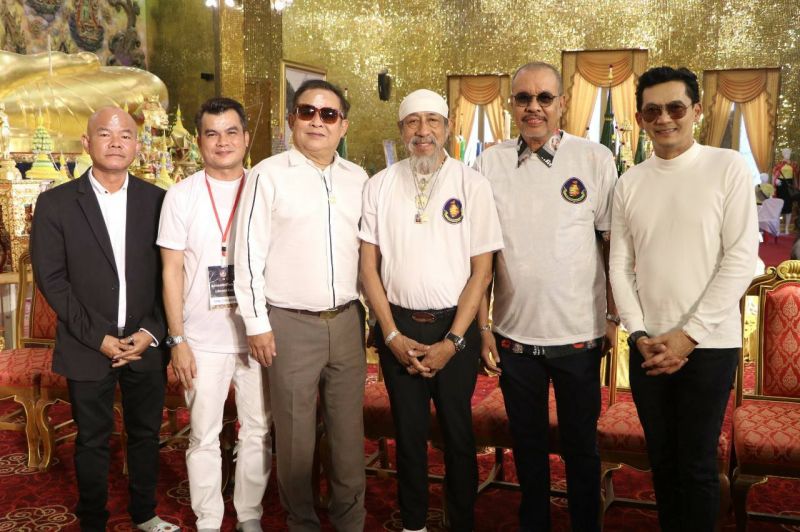 ส.ศิลปินตลก จัดใหญ่พิธีไหว้ครูวัดไผ่ล้อม เอาใจสายฮา อัดแน่นสาระบันเทิงตลอดทั้งวัน