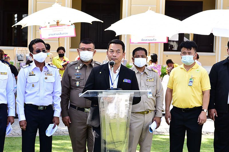 รัฐ-เอกชนร่วมใจให้บริการฟรี รับ-ส่ง ร่วมงานวันพ่อแห่งชาติที่สนามหลวง