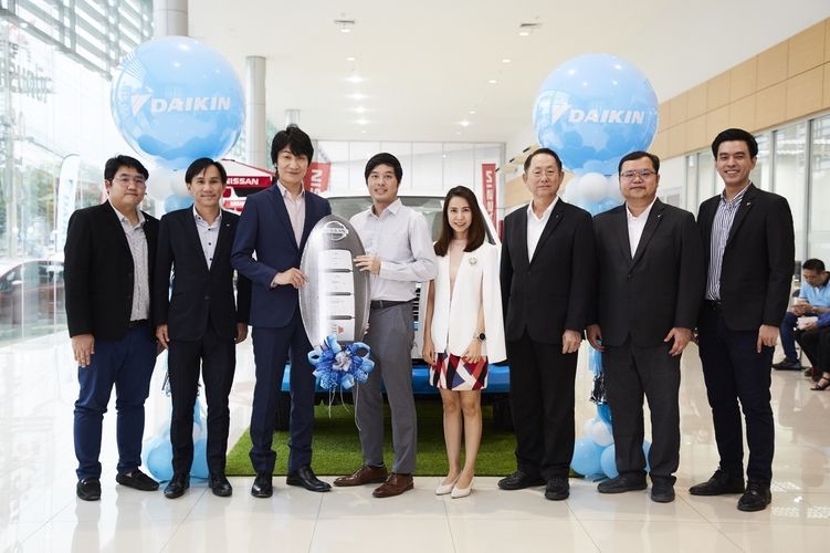 'ไดกิ้น' มอบรถ 'นิสสัน นาวาร่า' แก่ผู้จำหน่ายเครื่องปรับอากาศไดกิ้น 22 บริษัท สร้างยอดขายสูงสุดปี2562