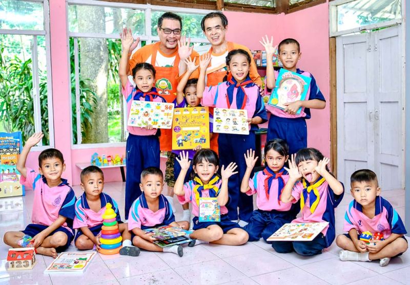 'CAT 001' ปันน้ำใจมอบห้องสมุดให้น้องๆ