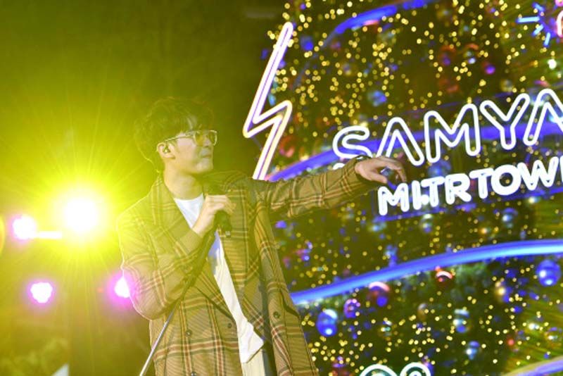 ส่งท้ายปีเก่าต้อนรับปีใหม่ กับ มินิคอนเสิร์ต ‘นนท์-ธนนท์’