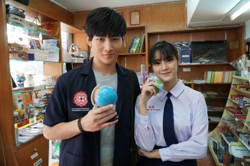 ลูกโลกสื่อรัก 'โอห์ม-น้ำตาล'เจอกันครั้งแรก เปิดฉาก 'โลกทั้งใบ ให้นายคนเดียวเดอะซีรีส์'!!!