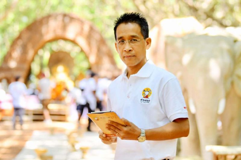 เอาใจสายธรรม จัดรายการ'สรรสาระรับอรุณ'
