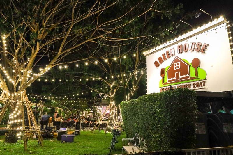 ‘อาร์ต วัชราวลี’ นำทีมโชว์สุดชิล!  ที่ ‘Green House Bistro’