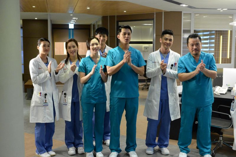 'Big White Duel ทีมแพทย์หัวใจทระนง'รวมทีมเหล่าฮีโร่เสื้อกาวน์ซีรีส์เด็ดสุดประทับใจที่ไม่อาจลืม!ทางช่อง3