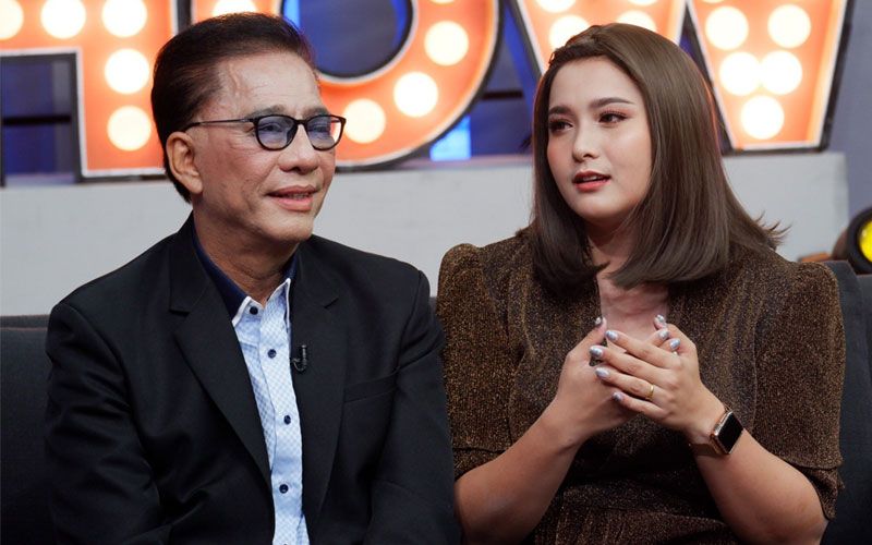 'สุรชัย สมบัติเจริญ'ควง'ดิ๊งค์ กมลชนก'ลูกสาว เผยโมเมนต์พ่อลูกสุดน่ารัก!