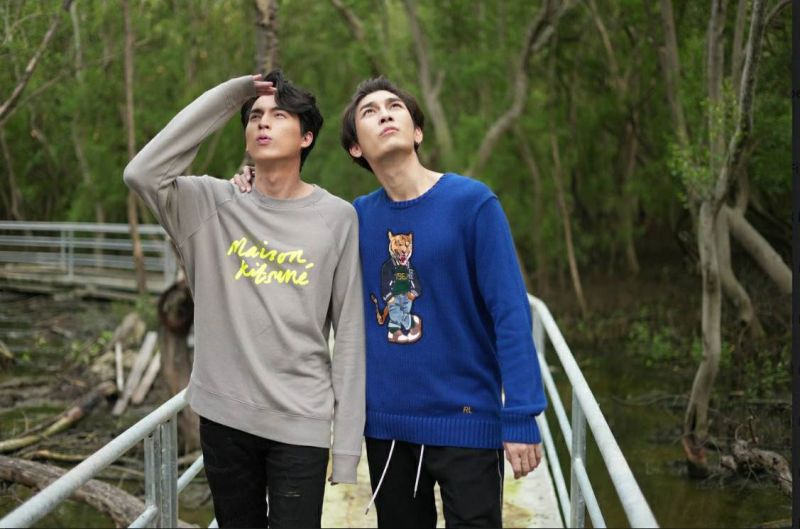 คู่จิ้น ‘มิว-กลัฟ’ พาทัวร์สถานตากอากาศบางปู สมุทรปราการ