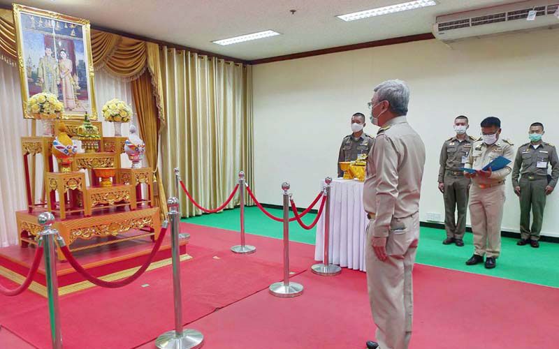 ผู้ว่าฯระยอง รับพระราชทานหนังสือ‘เรื่องเล่าชาวคชานุรักษ์’ครบ1ปีเสริมเรียนรู้