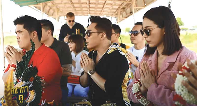 ‘มดดำ’ พาเที่ยวรวบตึงเปิดตำนานปาฏิหาริย์ลี้ลับพญานาค