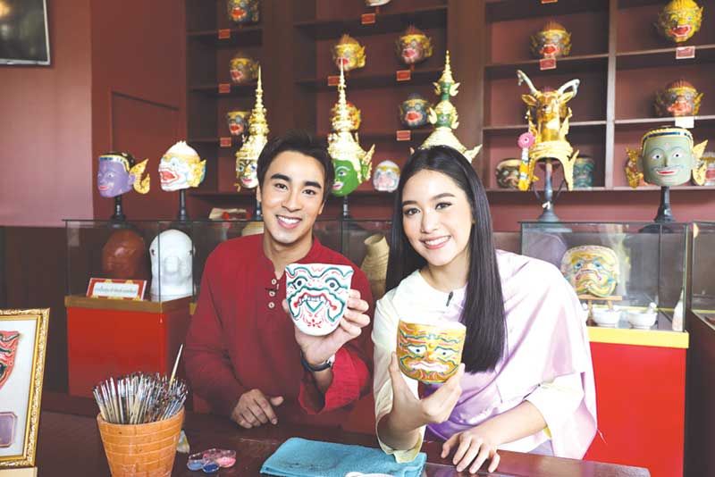 ‘ฟีฟ่า-เบนซ์’พาย้อนเวลา!! เรียนรู้ศิลปวัฒนธรรมไทย