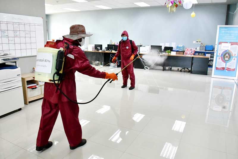 มรส. วางกฎเหล็ก 6 ข้อ คุมเข้มการระบาด COVID-19  ระดมกำลังพ่นน้ำยาฆ่าเชื้อทุกอาคาร ลดการแพร่เชื้อ