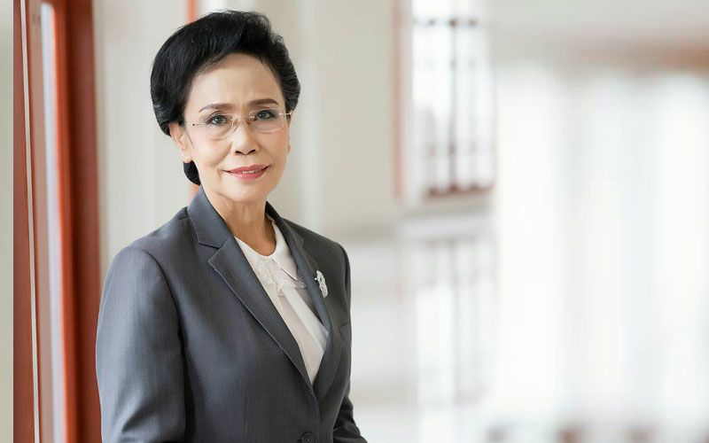 ประธานศาลฎีกามอบหนังสือ 'เด็กไทยยุคใหม่ก้าวไปกับศาลยุติธรรม' เป็นของขวัญในวันเด็กแห่งชาติ