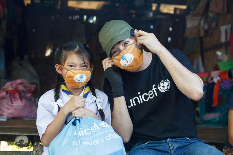 'เป๊ก–ไมค์'ชวนรอชมหนังสั้นเพื่อเด็กถ่ายทอดชีวิตจริงที่ยิ่งกว่าละคร 'เดอะ บลู คาร์เพท โชว์ ฟอร์ ยูนิเซฟ'