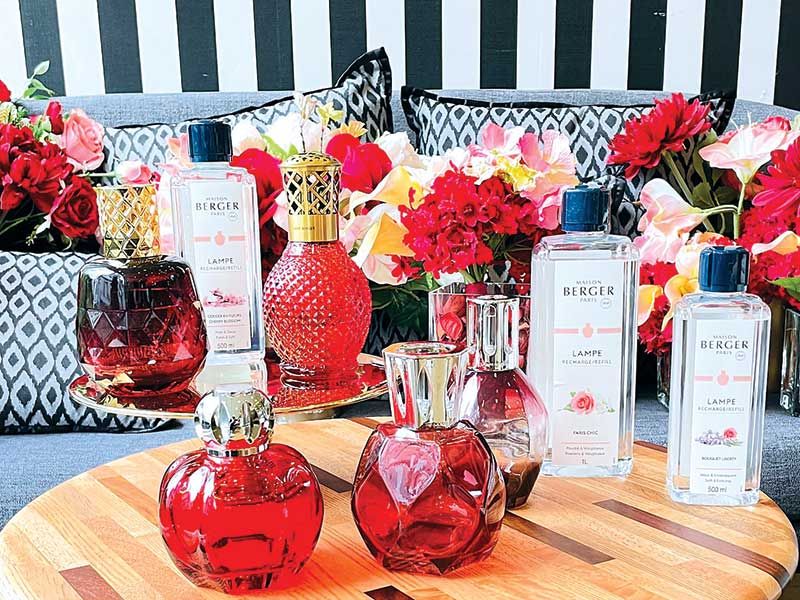 ‘นนทกานต์ ทัพพะรังสี อึง’ชวนเสริมดวงความรักและโชคลาภ  ด้วยตะเกียงนํ้าหอม เมซอง แบร์เช่ ปารีส หลากคอลเลคชั่นในธีมสีแดง