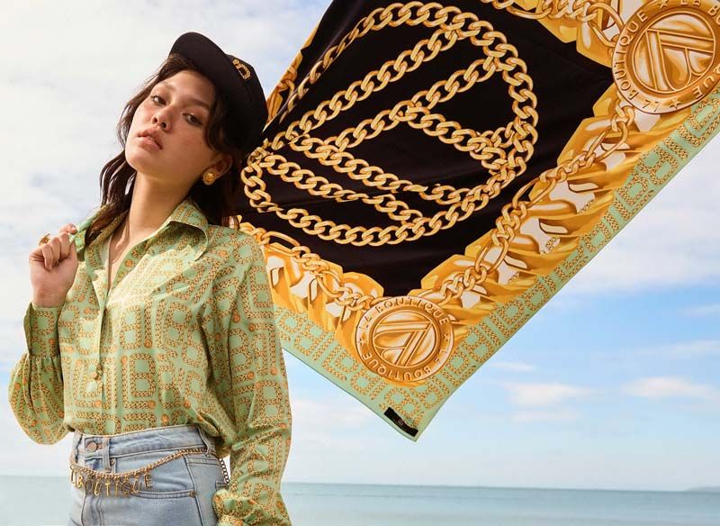 อวดโฉมคอลเลคชั่นรีสอร์ท 2021 จาก‘ลา บูทีคส์’  แรงบันดาลใจการใช้ชีวิตของหนุ่มสาวอเมริกันในปี 1970