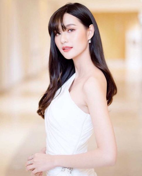 ‘เกรซ-บุศรินทร์’ ปล่อยเสน่ห์งานแสดง ‘ทางเสือผ่าน’