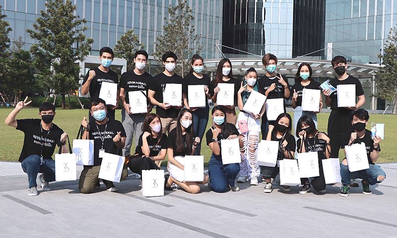 RS GROUP จัดโครงการส่งมอบของขวัญ  ให้แก่เด็ก ผู้ยากไร้ และคนไร้บ้านในเขตกรุงเทพฯ