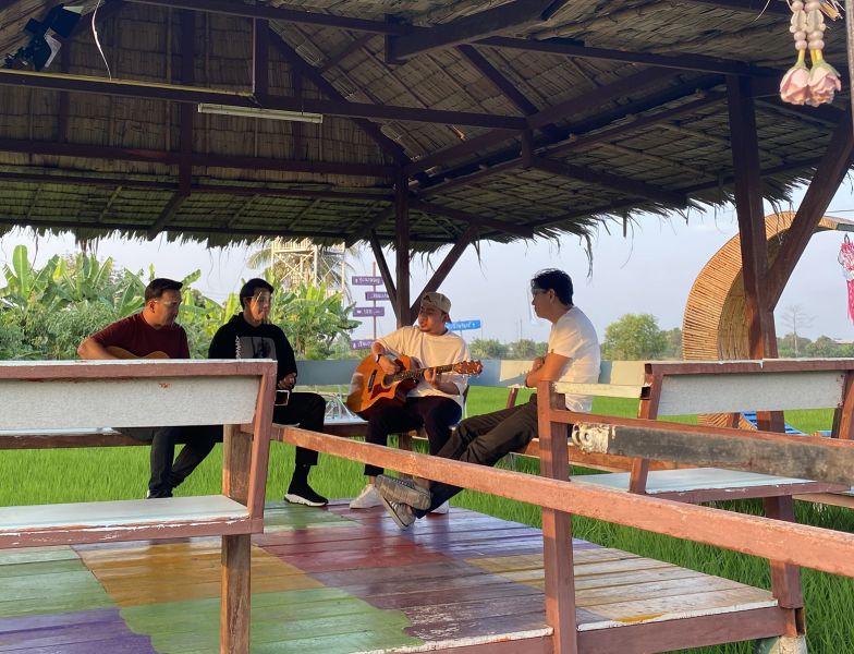 'เมธี'ชวน'ดู๋-สัญญา'สัมผัสวิถีชีวิตชาวมลายู