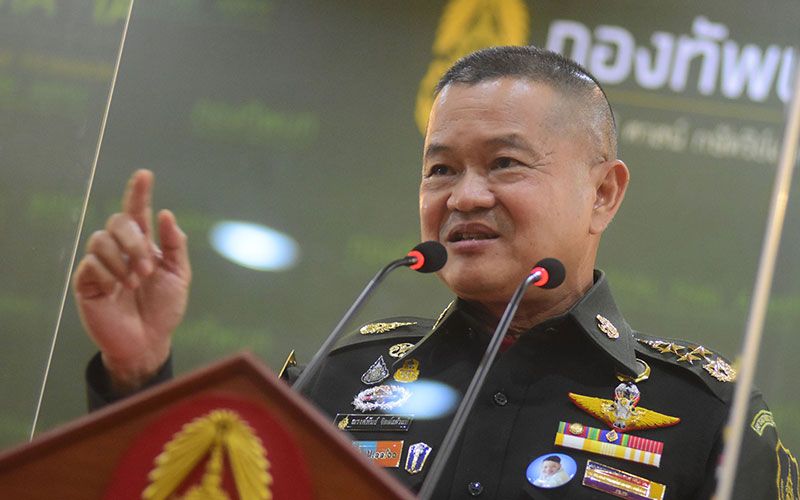 เซ่นกราดยิงโคราช!  ผบ.ทบ.ส่งประจำ 0007 ทหาร 13 นาย  ชดเชยผู้บาดเจ็บ-เสียชีวิตสูงสุด 8 ล้าน