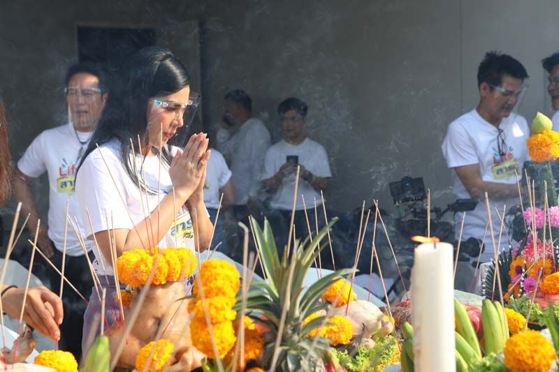 โควิดเป็นเหตุ‘จอย บียอนด์’ผุดซิทคอม พร้อมเติมความฮาประสา ‘Life สาระ’