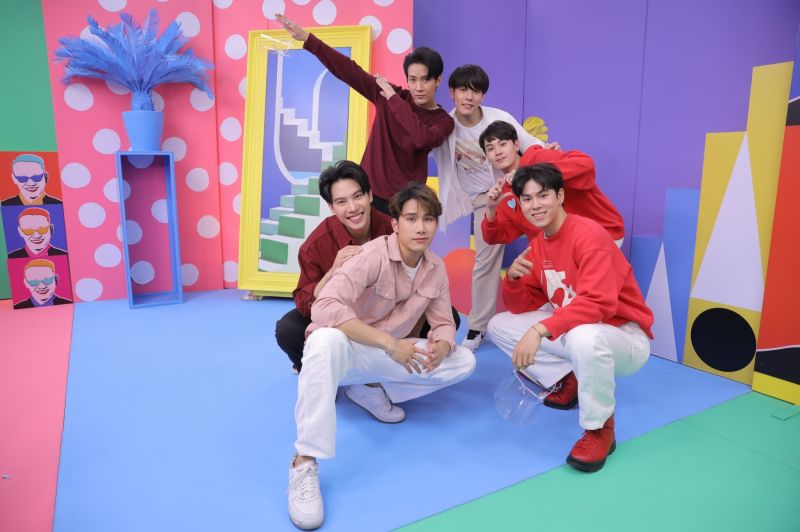 ฟินทะลุไลฟ์ไปกับ 3 คู่จิ้น!  ใน LINE SHOPPING x @TuesLIVE อีพีสุดพิเศษรับวาเลนไทน์