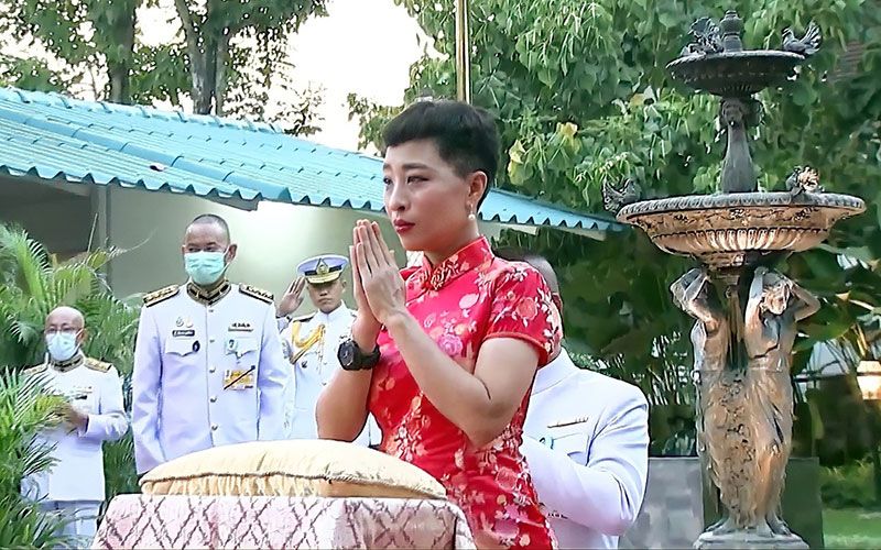 เจ้าฟ้าพัชรกิติยาภาฯทรงประกอบพิธีบวงสรวง เนื่องในเทศกาลตรุษจีน