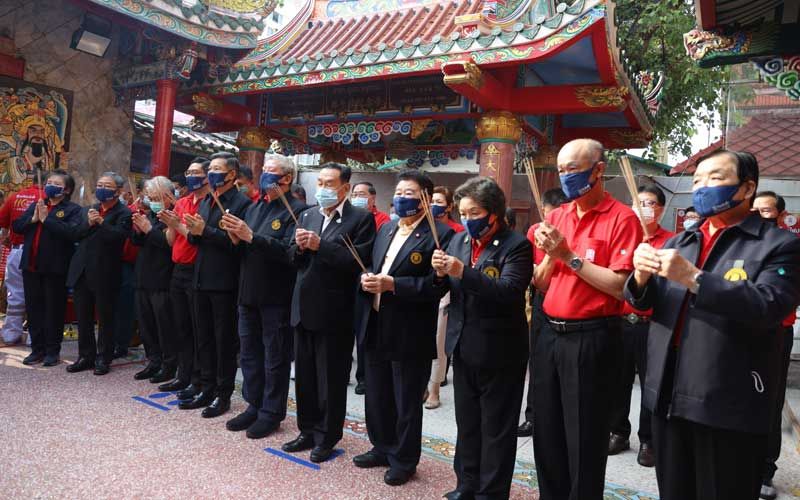 ‘ศาลเจ้าไต้ฮงกง มูลนิธิป่อเต็กตึ๊ง’จัดพิธีจุดเทียนเปิดงานเทศกาลตรุษจีน เข้มคุมโควิด-19