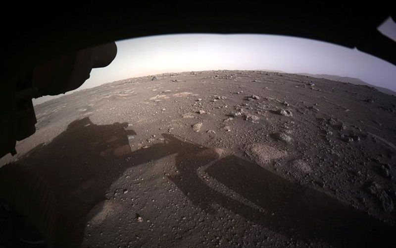 ยานสำรวจ'เพอร์ซะเวอแรนซ์' ส่งภาพแรกภารกิจบน'ดาวอังคาร'มายังโลก