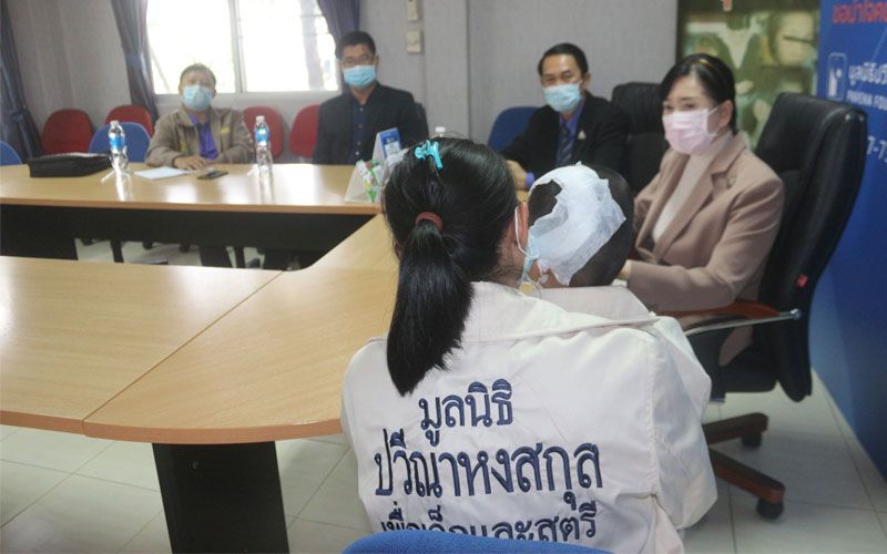 แม่ร้องปวีณา! ลูกชาย8ขวบถูกเพื่อนผลักตกอาคารกะโหลกร้าว รร.จ่าย1หมื่นให้จบเรื่อง