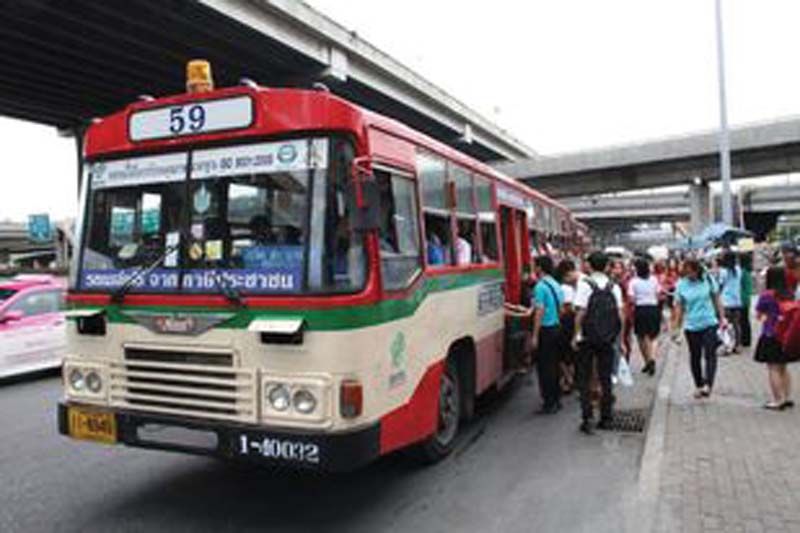 สกู๊ปพิเศษ : ‘รถเมล์’สะดวก-ประหยัด  ฝันคนกรุง..เป็นจริงไม่ง่าย