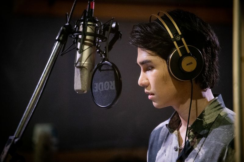 ซิงเกิ้ลใหม่เพลง'อยู่'แทงใจใครที่ต้องMove on