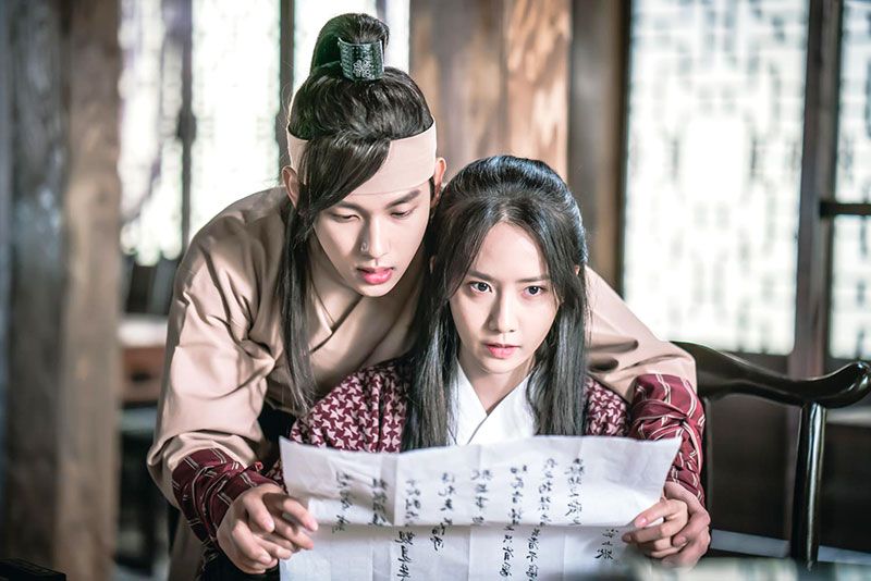 หน่วงหัวใจ!! ไปกับรักสามเส้า ‘หัวใจรักองค์รัชทายาท’