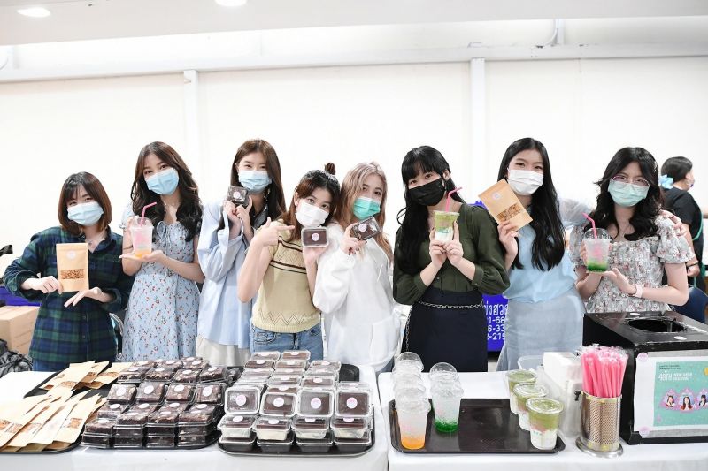 สุดว้าวกิจกรรม 'BNK48 TRADING MARKET 2021'ครั้งแรก'I AM (ไอแอม)'ผุดกิจกรรมดีๆ เพื่อแฟนๆ