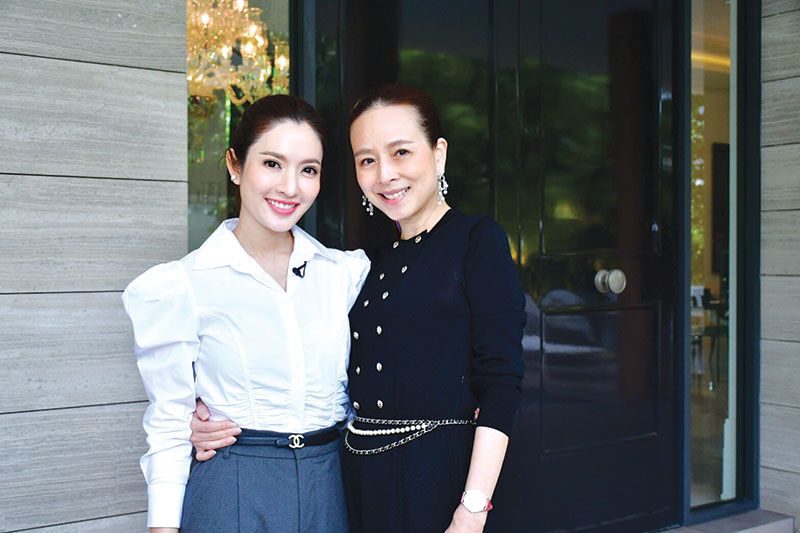 ประมูลของรักของหวงฉลองเปิด‘มูลนิธิมาดามแป้ง’